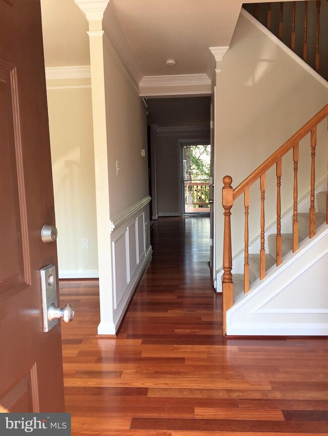 3005 White Birch Ct, Fairfax, VA 22031 - photo 2