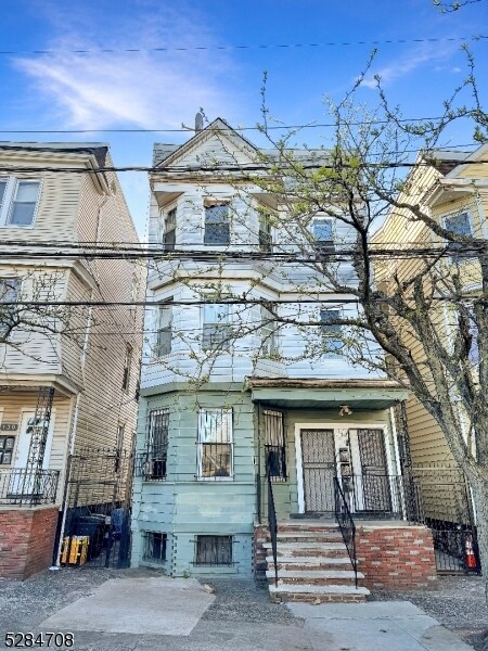 132 Ridge St, Newark, NJ 07104 - photo 2