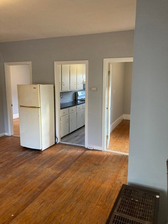 94 Snell St unit 1E, Fall River, MA 02721 - photo 5