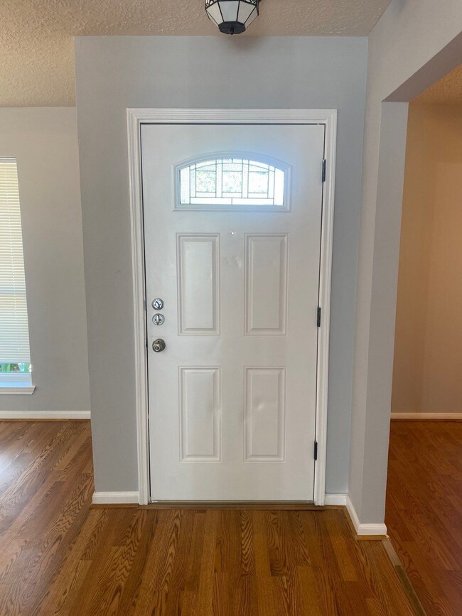 8207 Cienna Dr, Houston, TX 77040 - photo 2