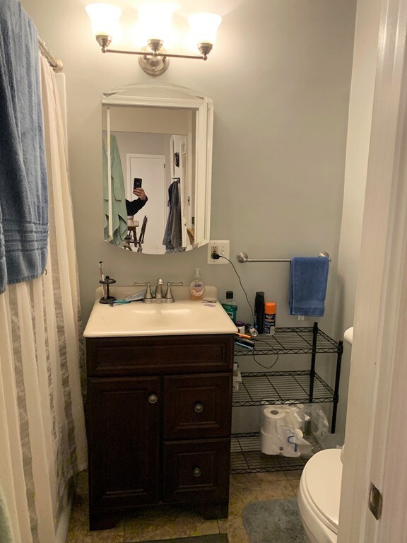 267 Robbins St unit 1, Waltham, MA 02453 - photo 2