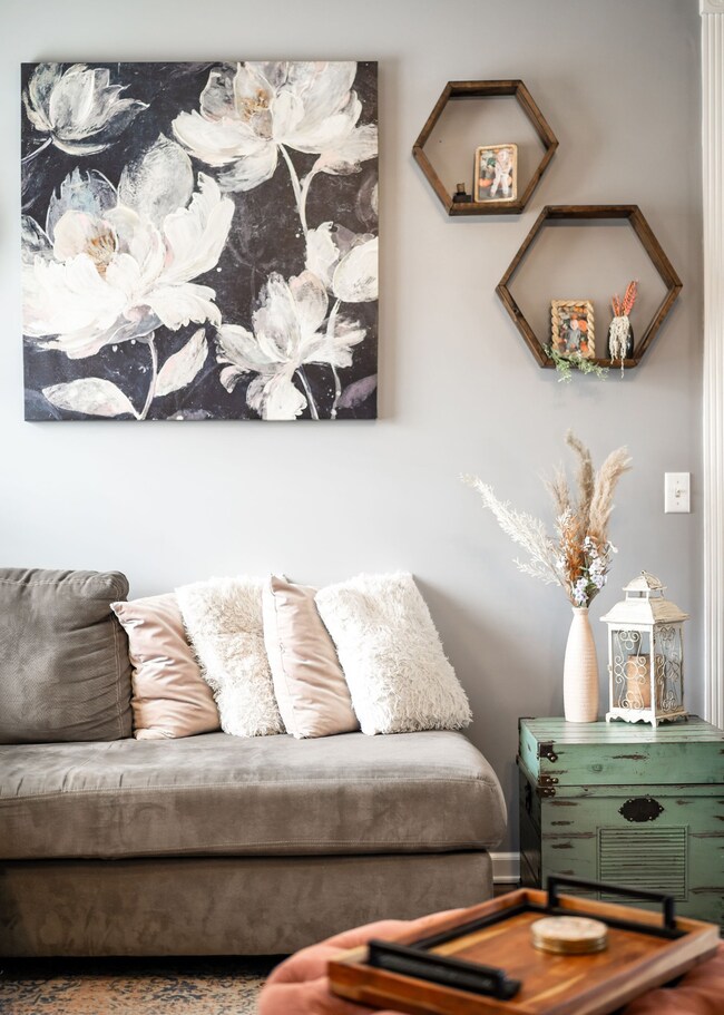 1630 Blackburn Fork Rd - Great Room