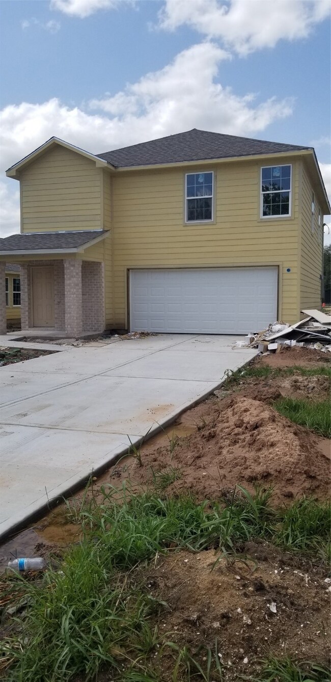 2917 4th St, Bay City, TX 77414 - photo 5