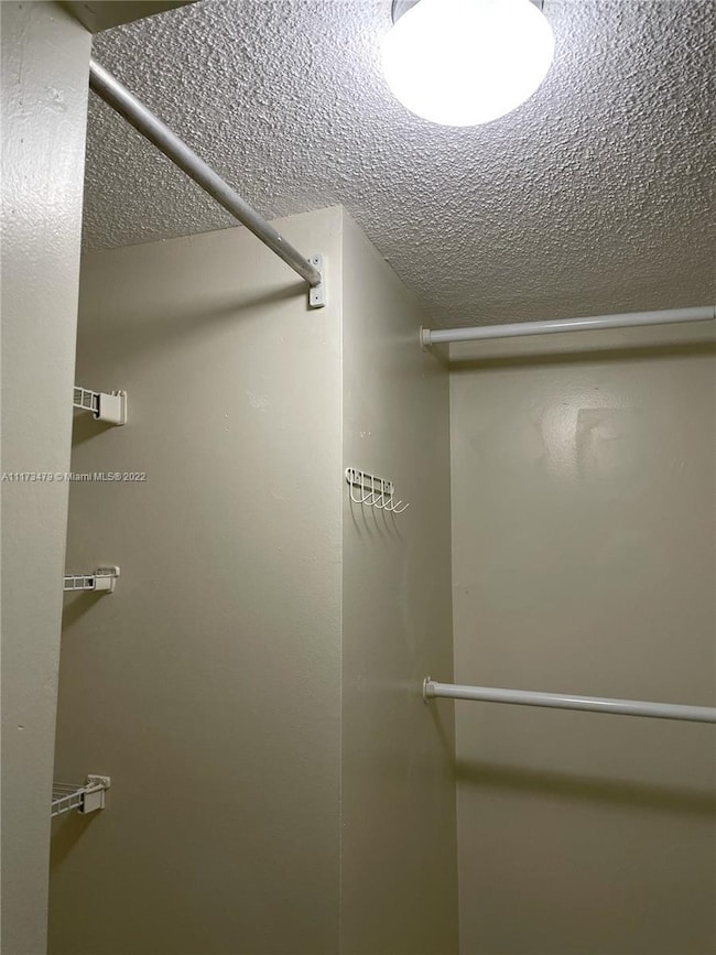 5440 W 21st Ct unit 201, Hialeah, FL 33016 - photo 5