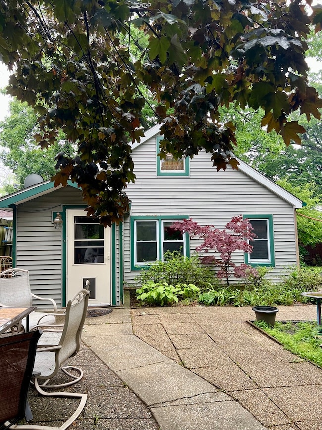 2110 N Mobile Ave, Chicago, IL 60639 - photo 2