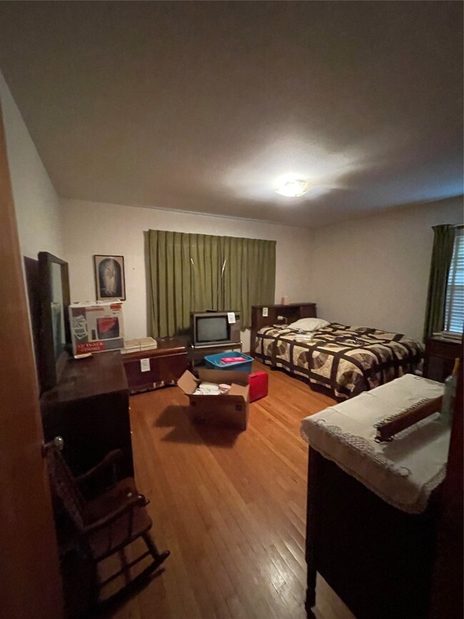 Front Bedroom