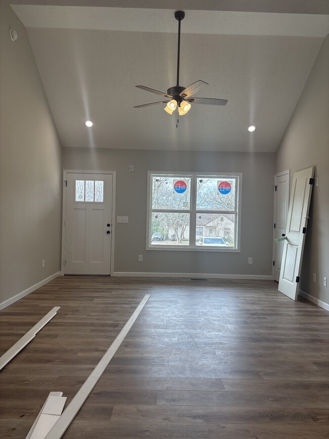 623 6th Ave N, Lewisburg, TN 37091 - photo 7