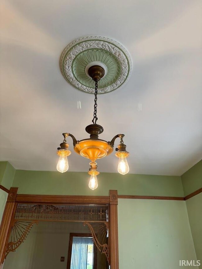 706 W Broadway, Logansport, IN 46947 - photo 4