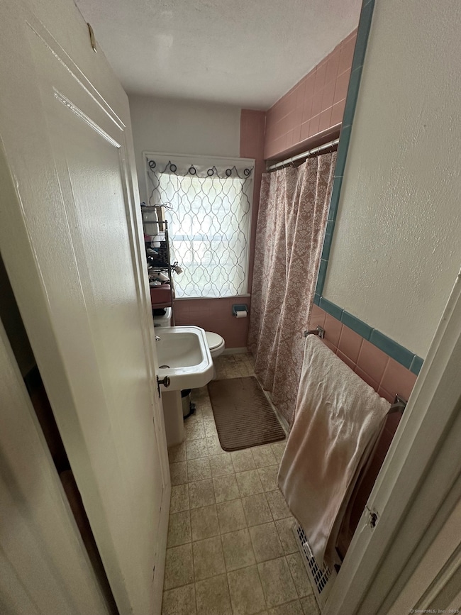 1110 Poquonnock Rd, Groton, CT 06340 - photo 7