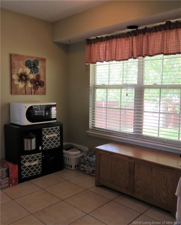 4235 Glenbrook W, New Albany, IN 47150 - photo 5