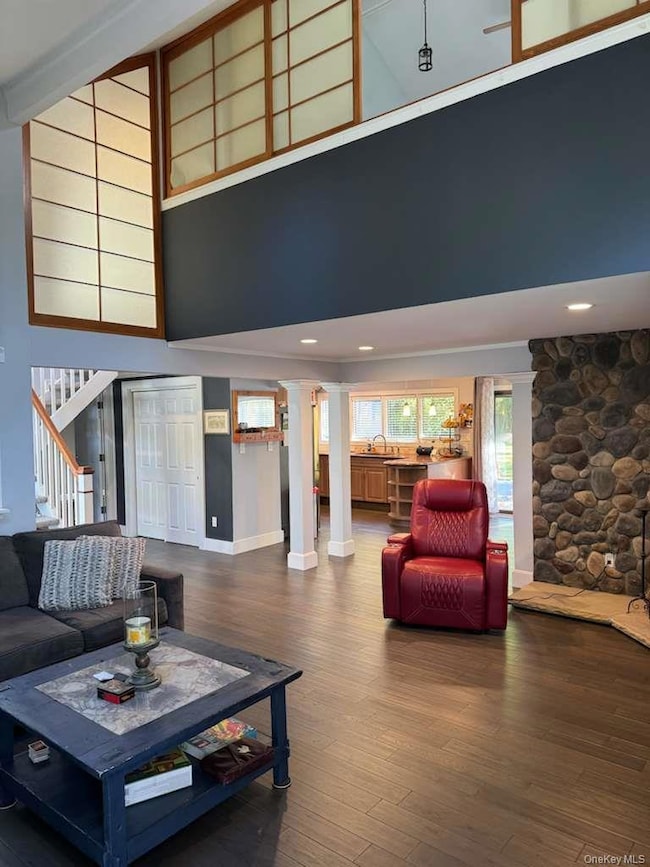 14 Beverly Ct, Moriches, NY 11955 - photo 3