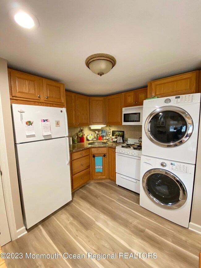 703 SW Central Ave unit 105, Seaside Park, NJ 08752 - photo 3