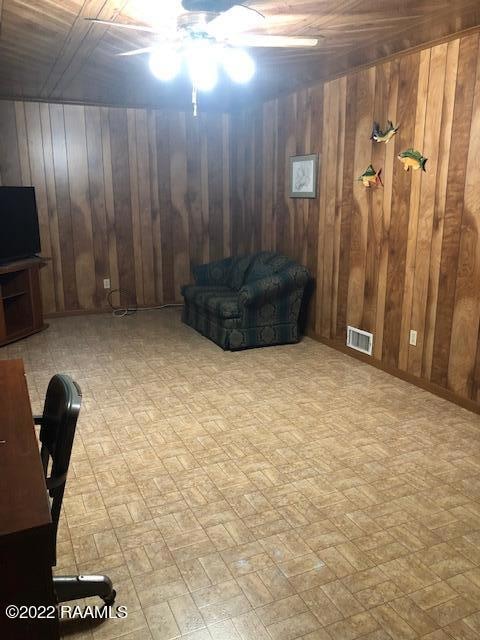 Living/Entertainment Room