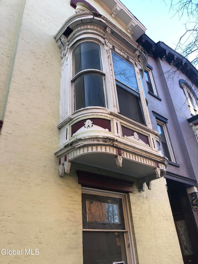 3 St Pauls Place, Troy, NY 12180 - photo 2