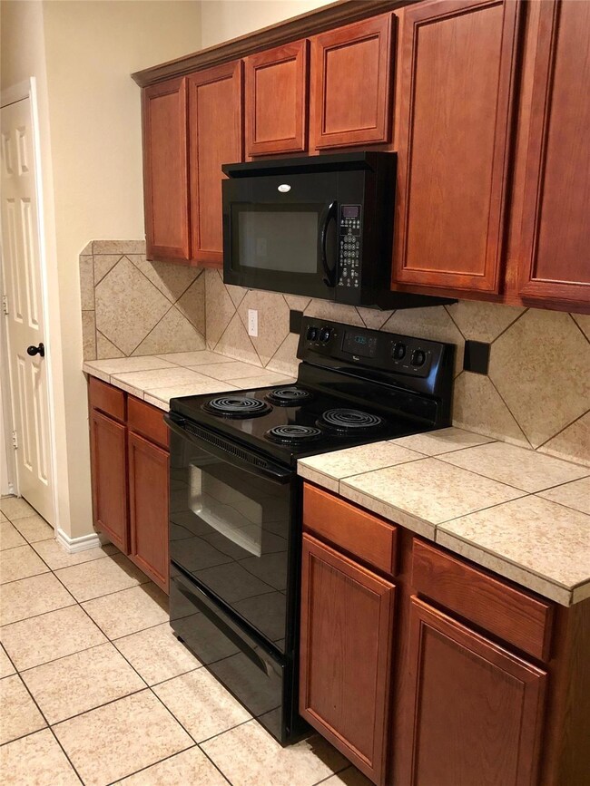 363 Armstrong Ln, Lavon, TX 75166 - photo 7