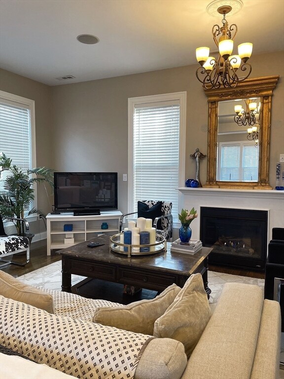 826 Watertown St unit Carriage, West Newton, MA 02465 - photo 7