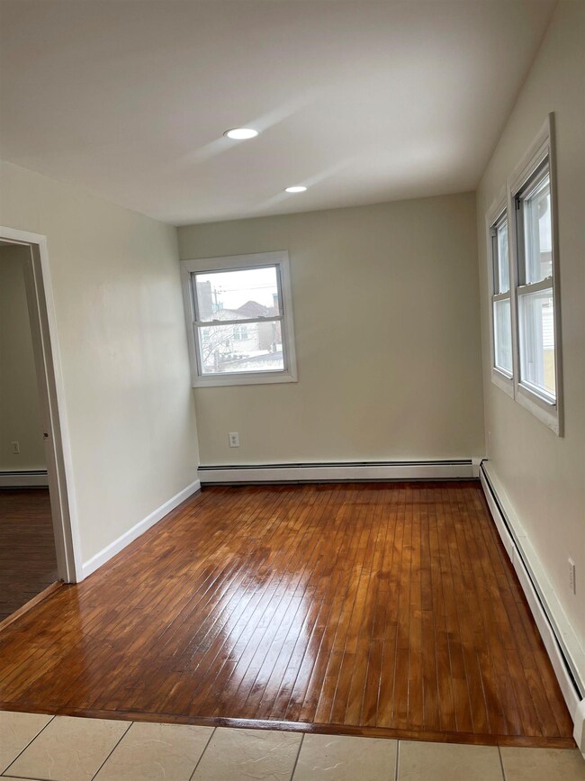 311 13th St unit B, Union City, NJ 07087 - photo 2