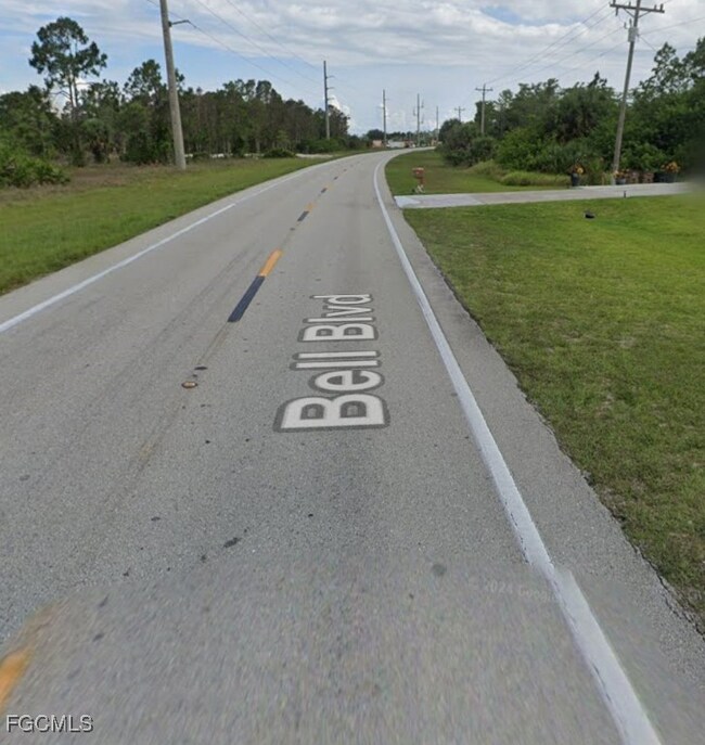 1039 Bell Blvd S, Lehigh Acres, FL 33974 - photo 6