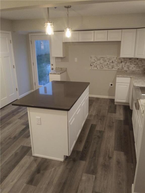 Not pictured: STAINLESS STEEL RANGE & MICROWAVE (I