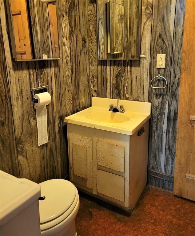 41 Ball St, Orange, MA 01364 - photo 7