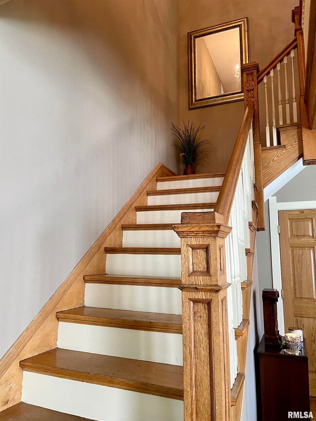 326 Pekin St, Lincoln, IL 62656 - photo 6