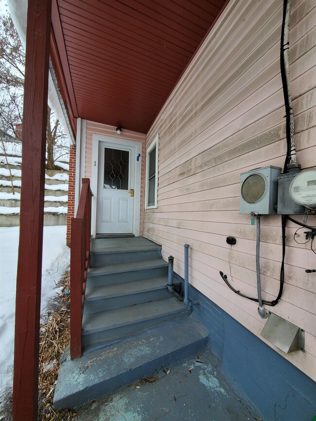 371 Pearl St, Saint Johnsbury, VT 05819 - photo 3