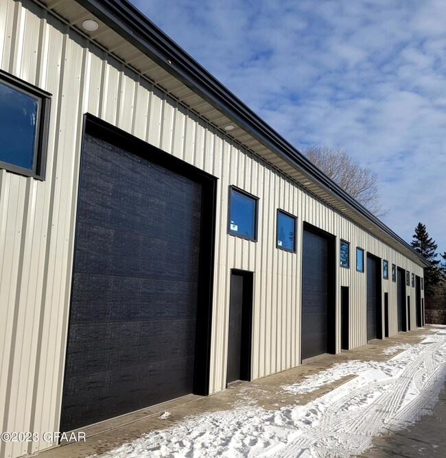 2985 Heartland Dr, Grand Forks, ND 58201 - photo 7