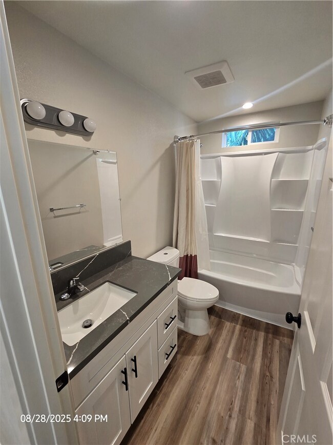 600 Hamilton St unit A, Costa Mesa, CA 92627 - photo 6