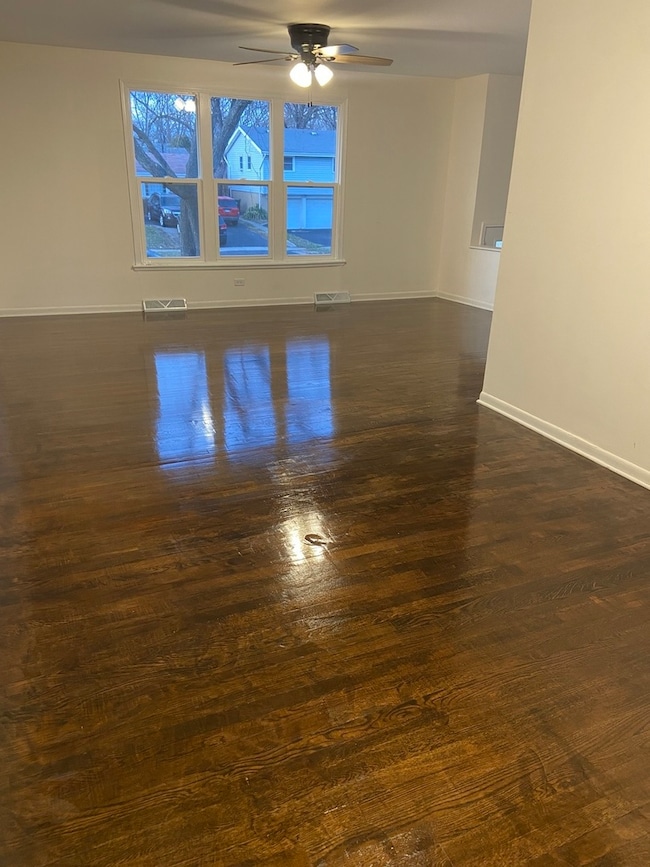 17117 Elm Dr, Hazel Crest, IL 60429 - photo 3