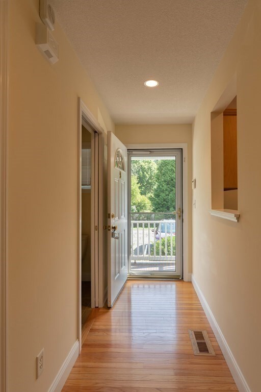 8 Hockanum Rd unit 9, Northampton, MA 01060 - photo 4