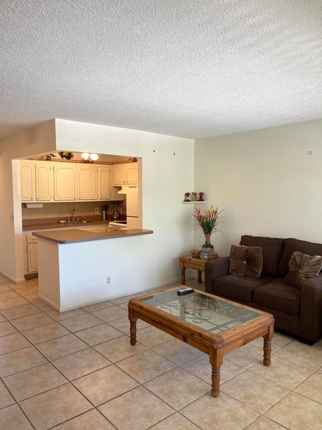 304 Camden M unit 304, West Palm Beach, FL 33417 - photo 4