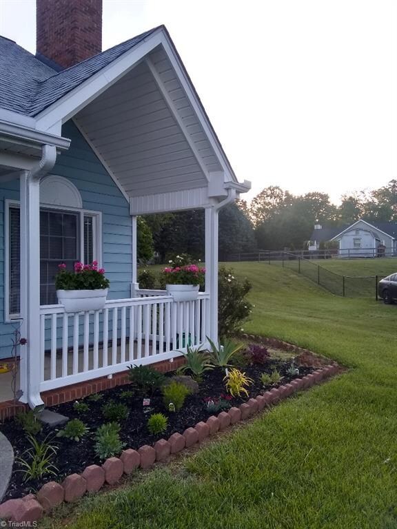 108 Hanover Ct, King, NC 27021 - photo 4