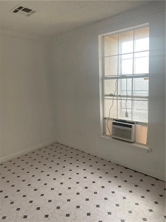 2918 Pauger St, New Orleans, LA 70119 - photo 6