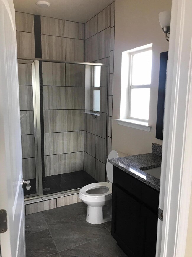 13801 Lago Vista Ave, Horizon City, TX 79928 - photo 6