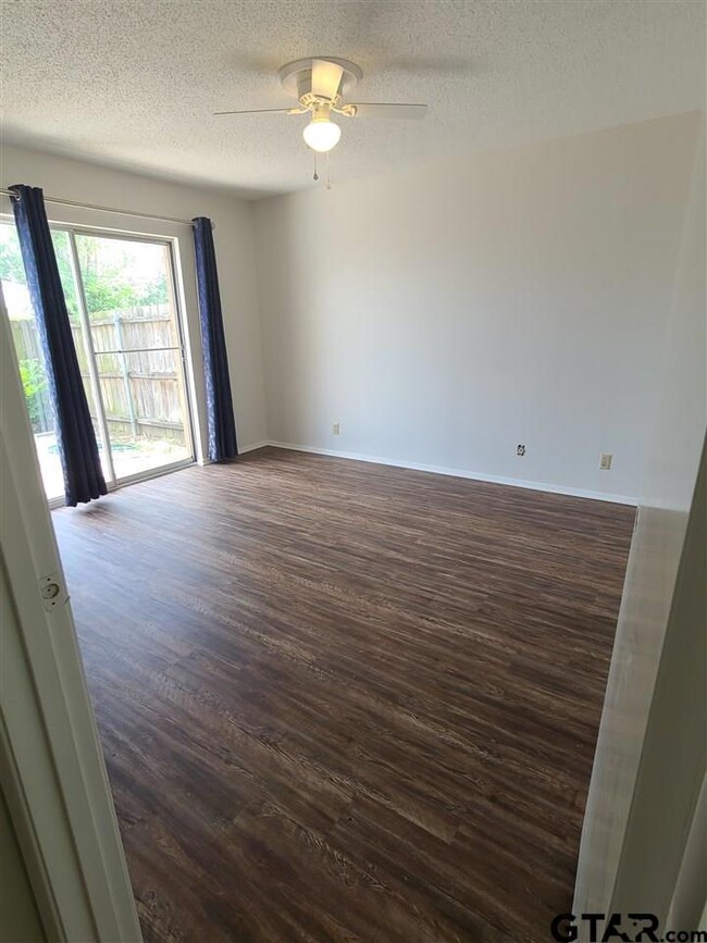 404 404 Boyd Ln, Tyler, TX 75703 - photo 6