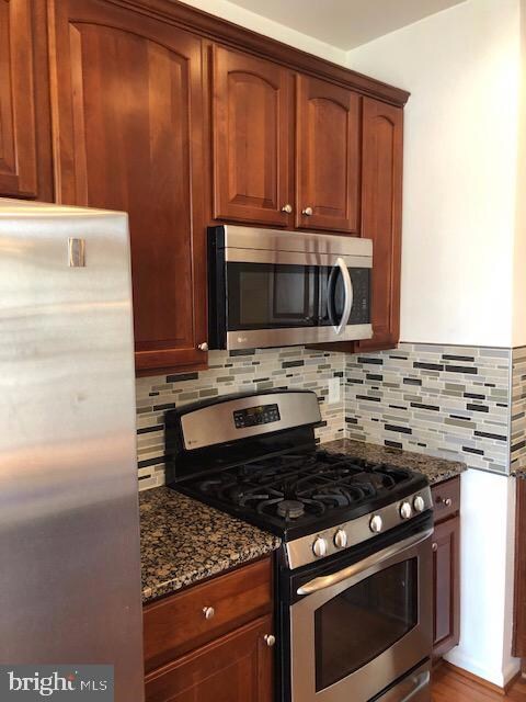 16638 Barge Cir, Woodbridge, VA 22191 - photo 2