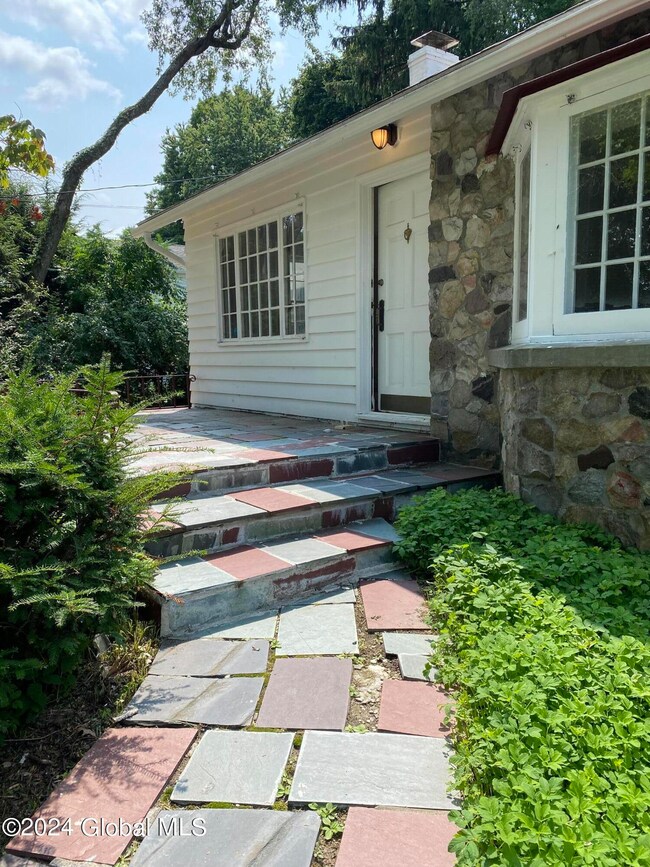 332 Loudon Rd, Albany, NY 12211 - photo 3