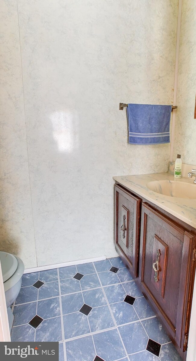 48 Perennial Ln, Willingboro, NJ 08046 - photo 7