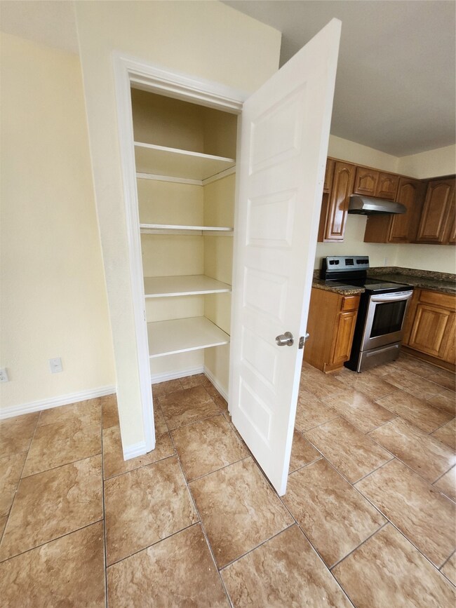 4731 Denmark St, Houston, TX 77016 - photo 4