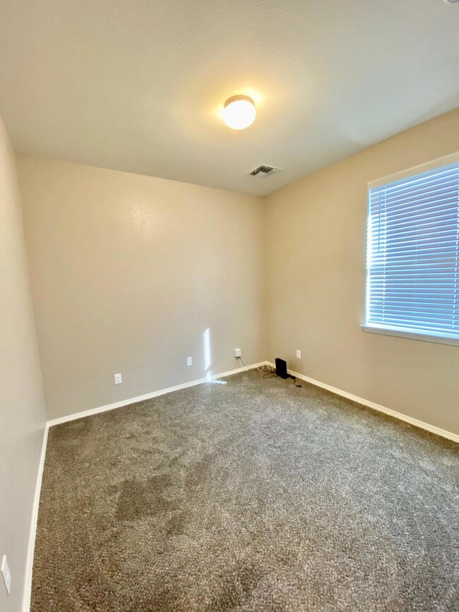14905 Louis Baudoin, El Paso, TX 79938 - photo 7