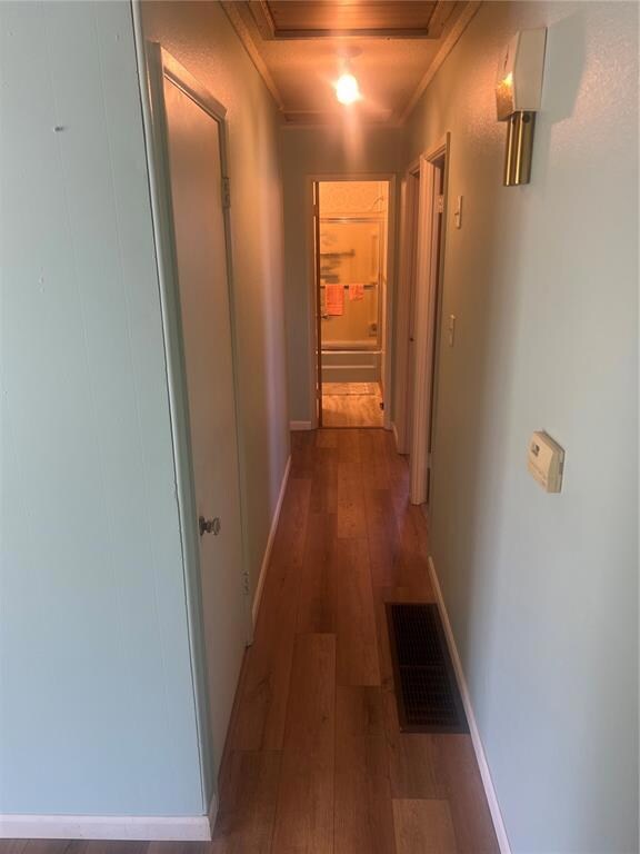 1124 Clifton St NE, Cedar Rapids, IA 52402 - photo 7