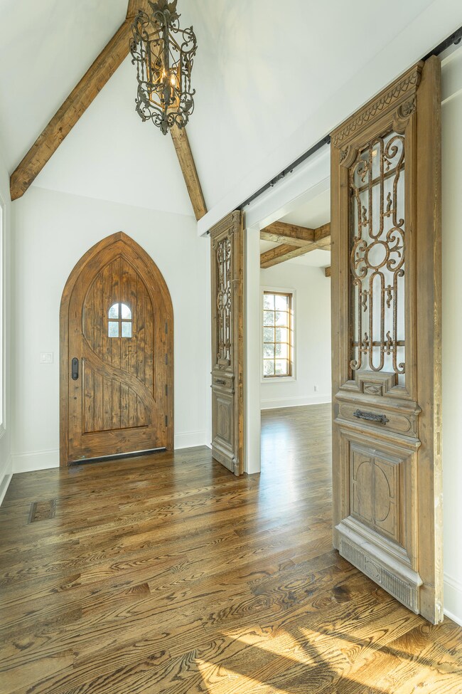 Giorgio entrance hall