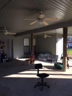 Covered patio to enjoy days outside with ceiling f