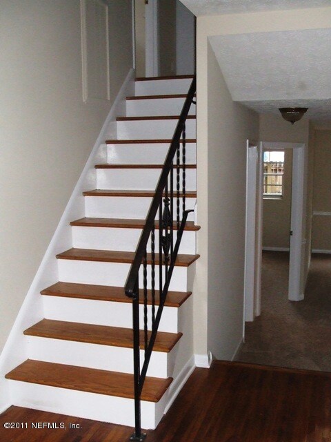 6809 Medellin Ct, Jacksonville, FL 32210 - photo 7