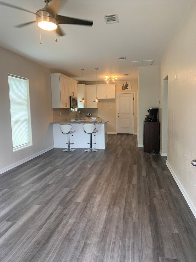 2207 Skinner Rd, Houston, TX 77093 - photo 5