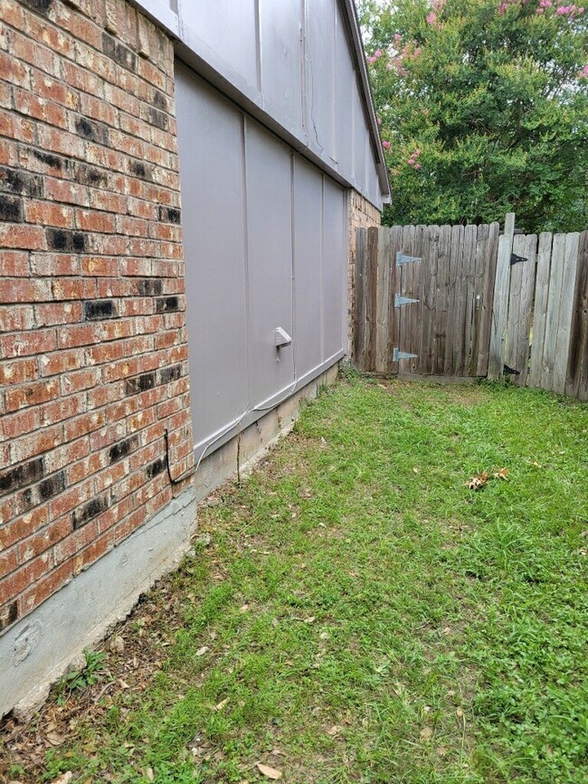 24102 Palo Dura Dr, Hockley, TX 77447 - photo 3