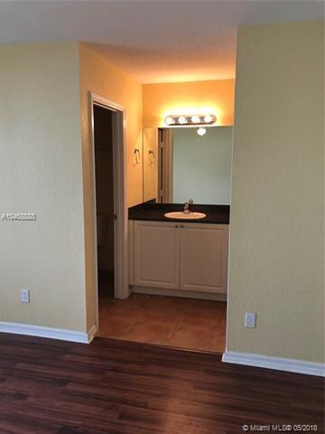 unlisted-address, Hollywood, FL 33020 - photo 6