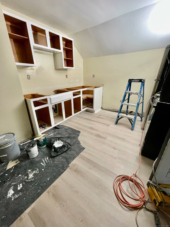 92 W Main St unit 7, Vernon, CT 06066 - photo 5