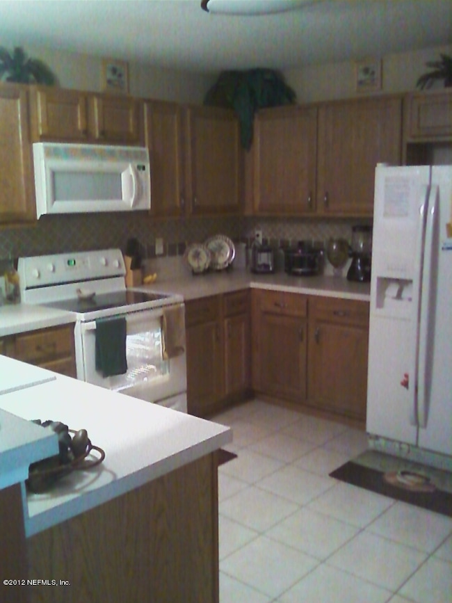 5051 Playpen Dr unit 10, Jacksonville, FL 32210 - photo 6