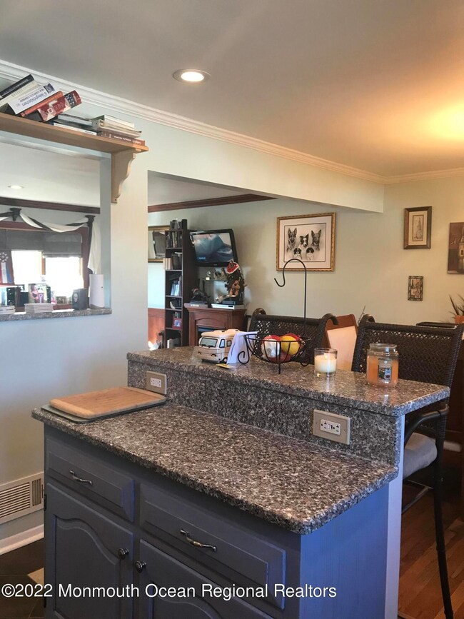 13 Magnolia Ave, Hazlet, NJ 07730 - photo 4